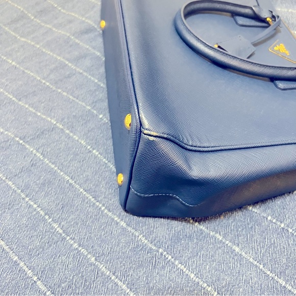 🔵 Large PRADA Galleria Saffiano leather bag - Picture 8 of 14